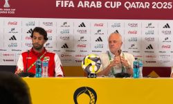 غراهام أرنولد: هدفنا تحقيق الفوز في مباراة الغد امام البحرين